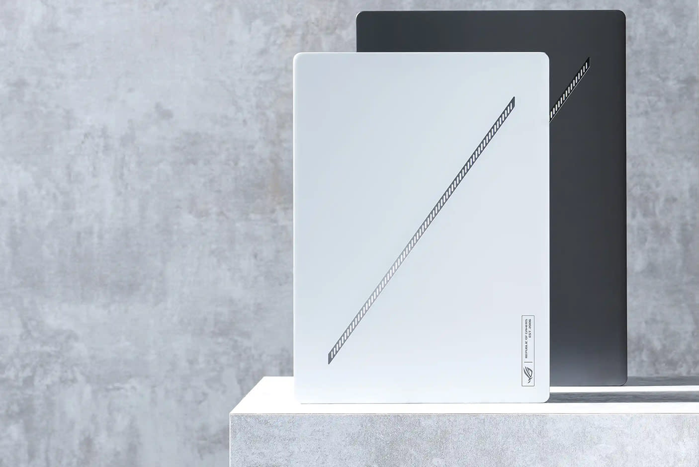 ASUS ROG ZEPHYRUS G16 (GA605)