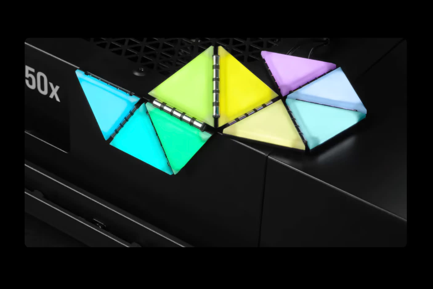 4378474-Tile-4-Corsair-iCue-Triagles-3D