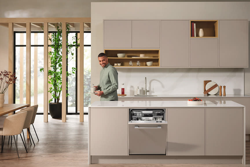 4384903_TILE3_897b6e