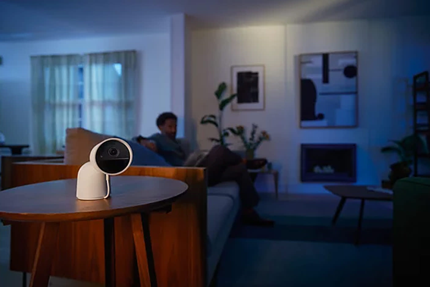 4387228-Tile-1-Philips-Hue-Wired-Secure-Camera