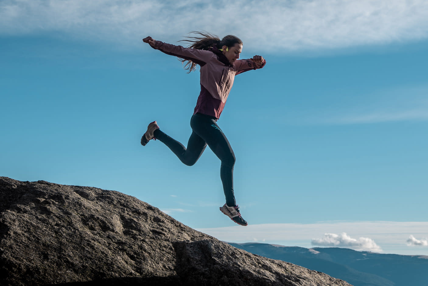 4406516-Tile-3-Light-Yet-Powerful