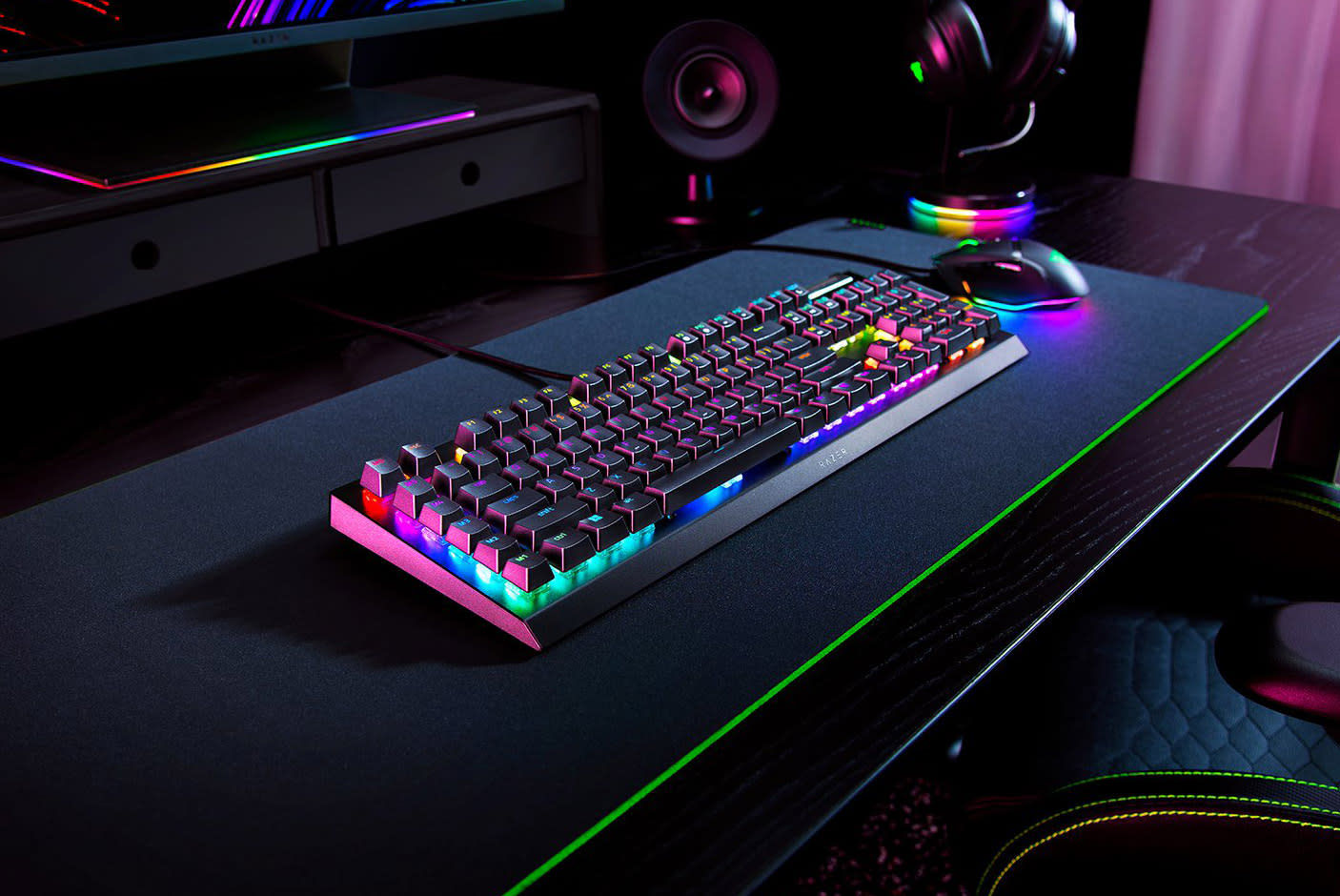 4419642-Tile-1-6x-Dedicated-Macro-Keys