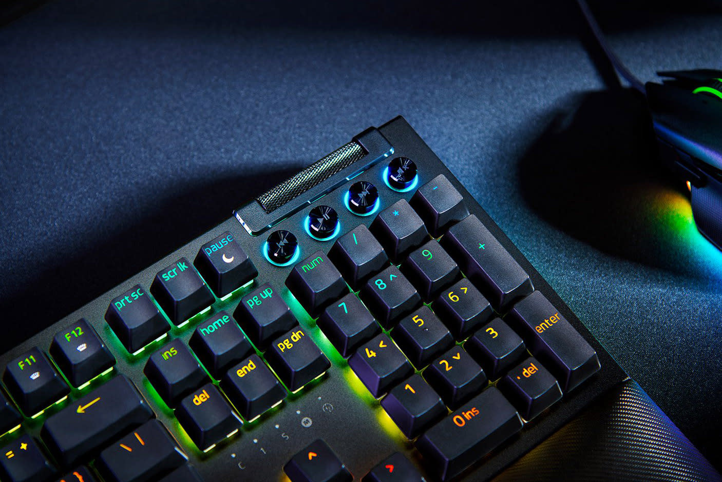 4419650-Tile-6-Media-Keys