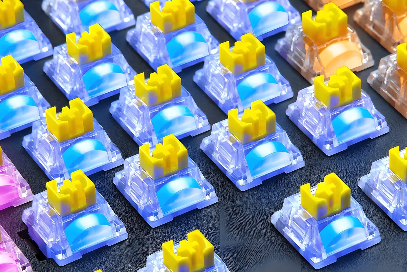 4419693-Tile-1-Razer-Switches-light