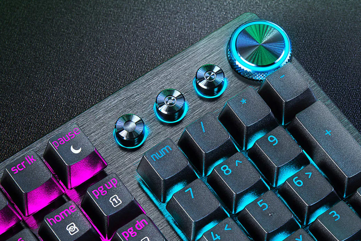 4419707-Tile-4-Huntsman-V3-Pro