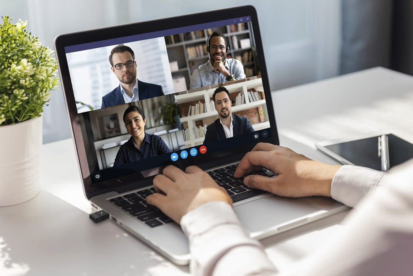 4421477-Tile-4-Plug-N-Play