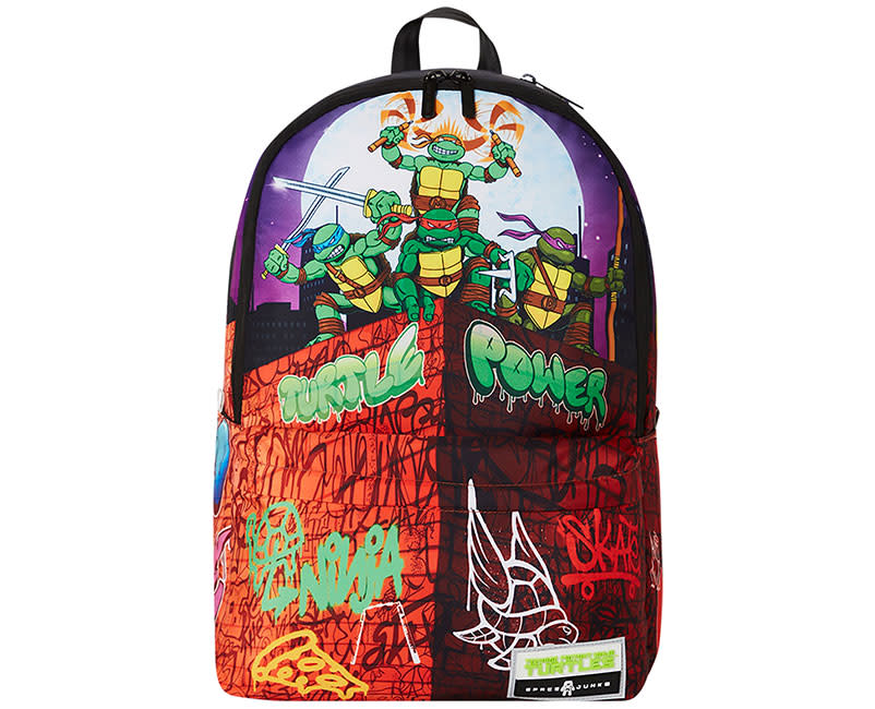 ΤΣΑΝΤΑ ΠΛΑΤΗΣ TMNT GRAFFITI SPACE JUNK