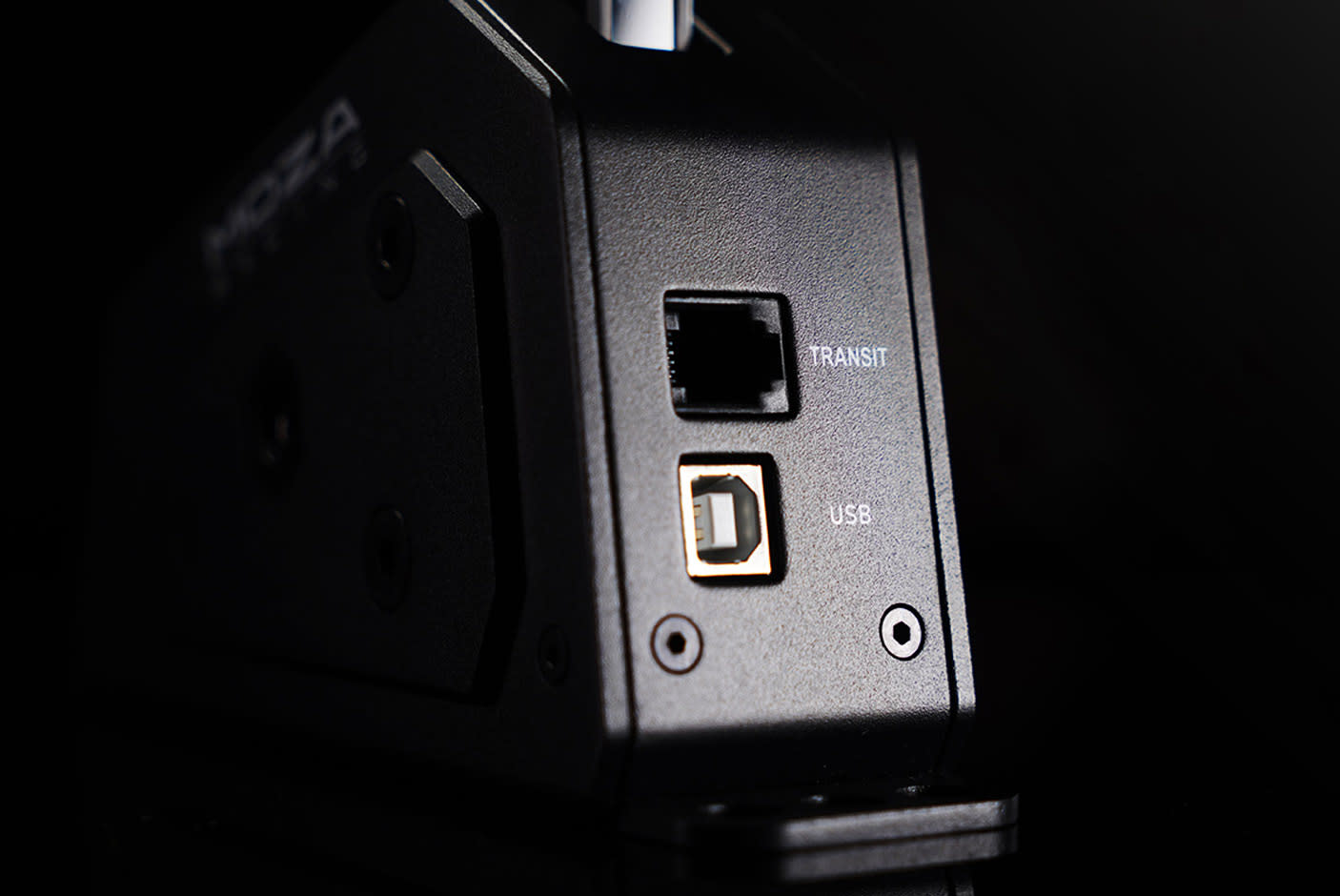 4450728-Tile-8-Seamless-Connectivity