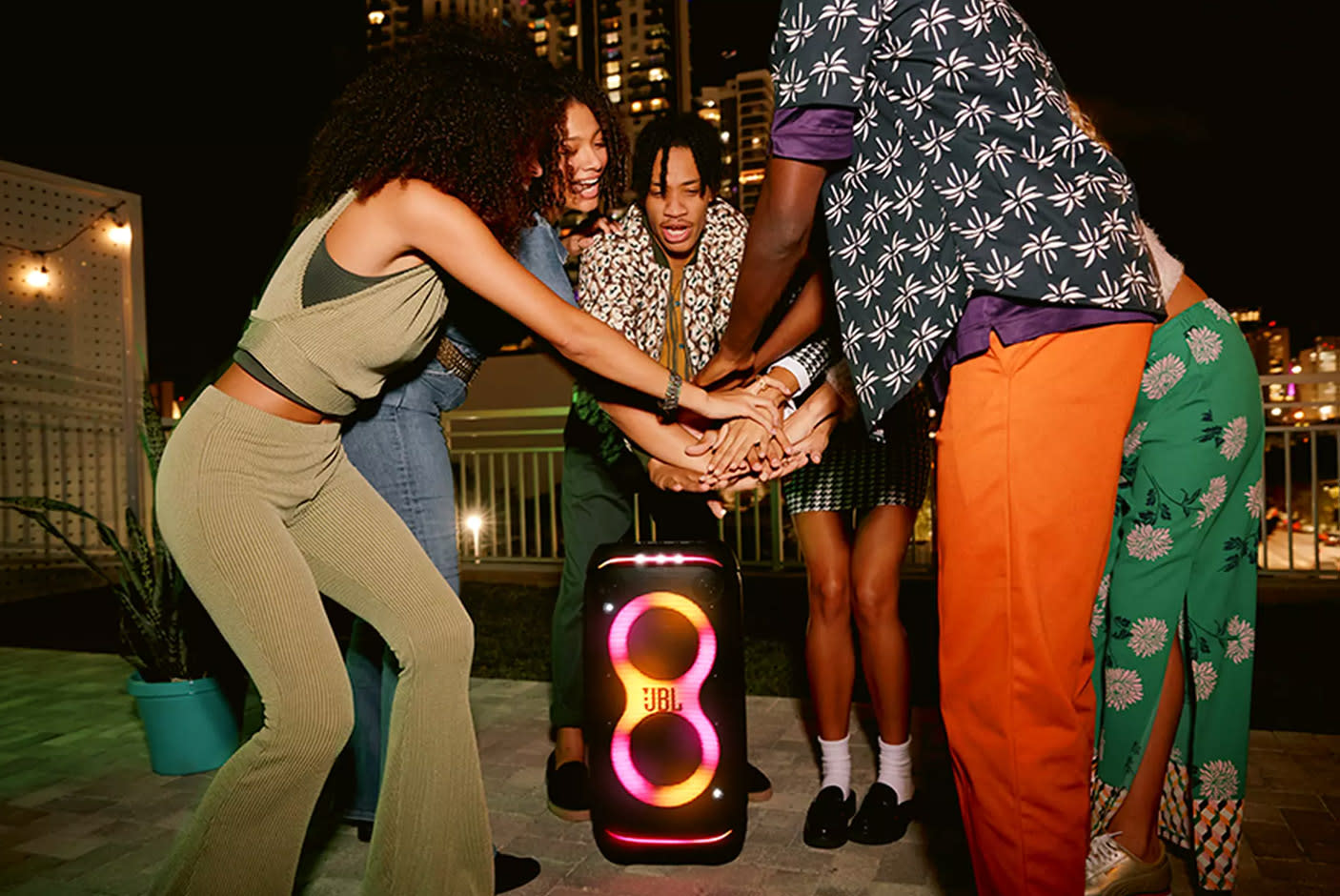 4475658-Tile-2-Futuristic-Lightshow