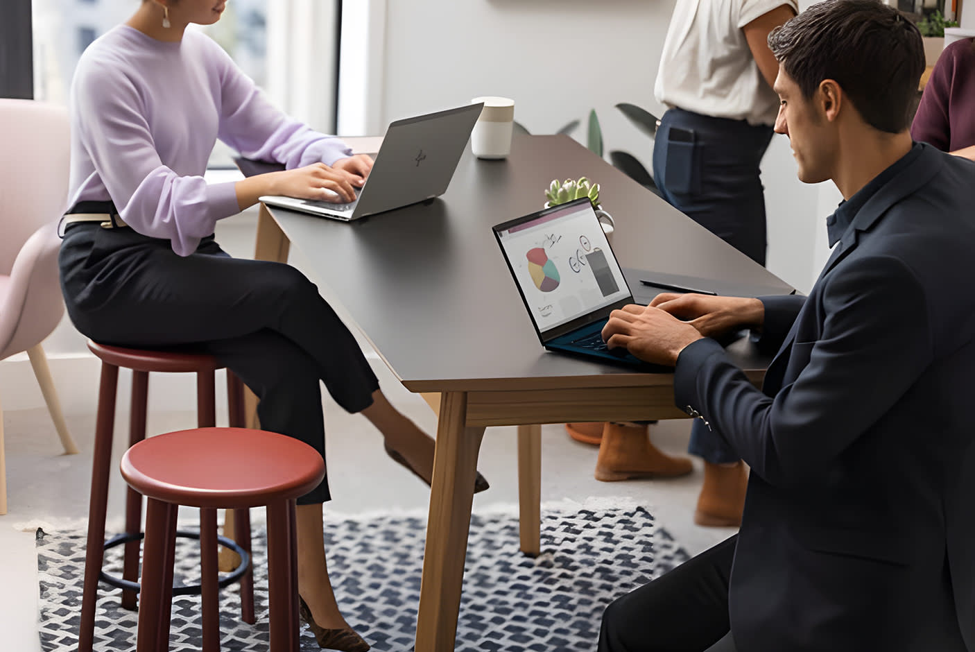 4498135-Tile-3-HP-Elitebook-830-wolf