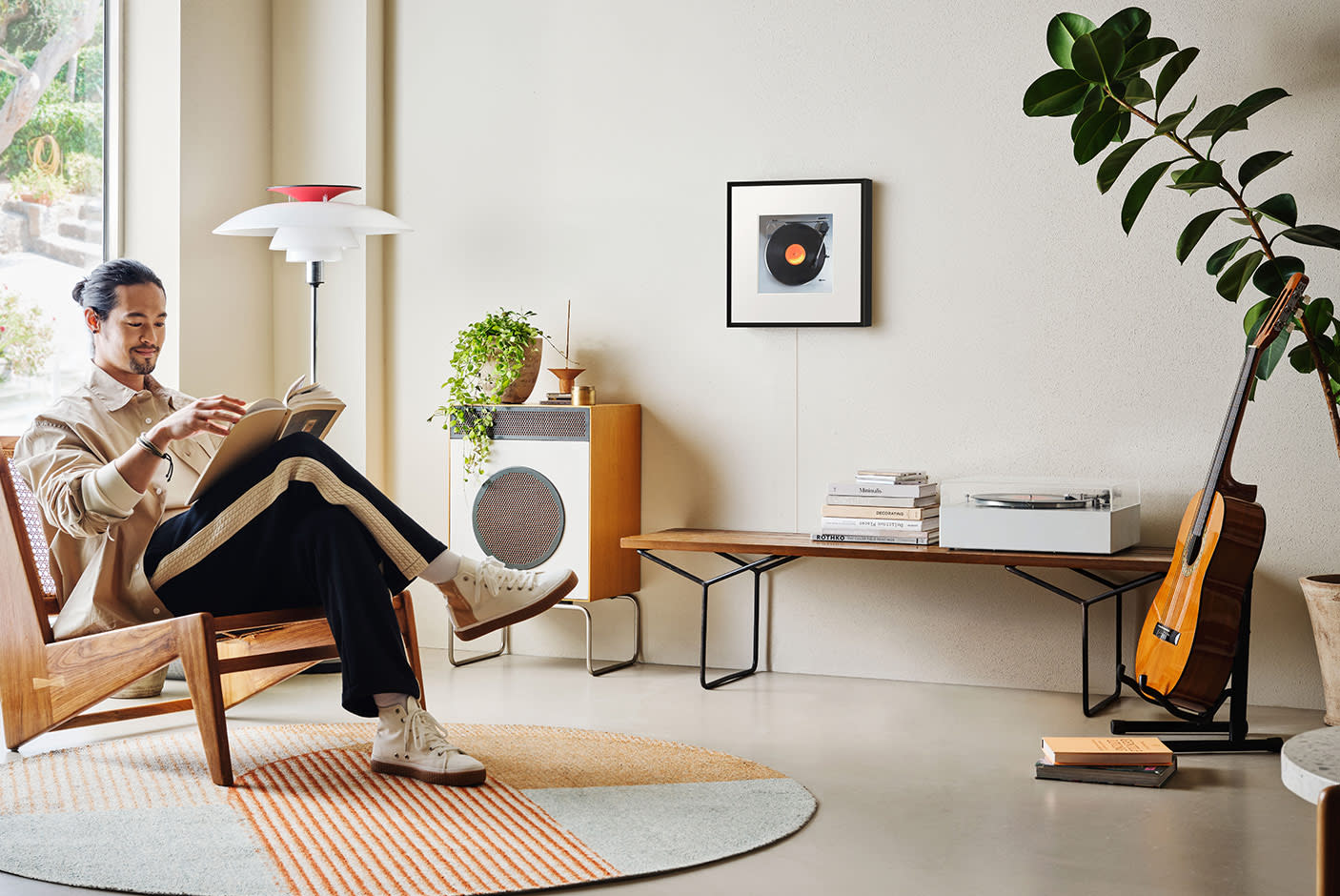 4499840-Tile-1-Music-Frame-stram