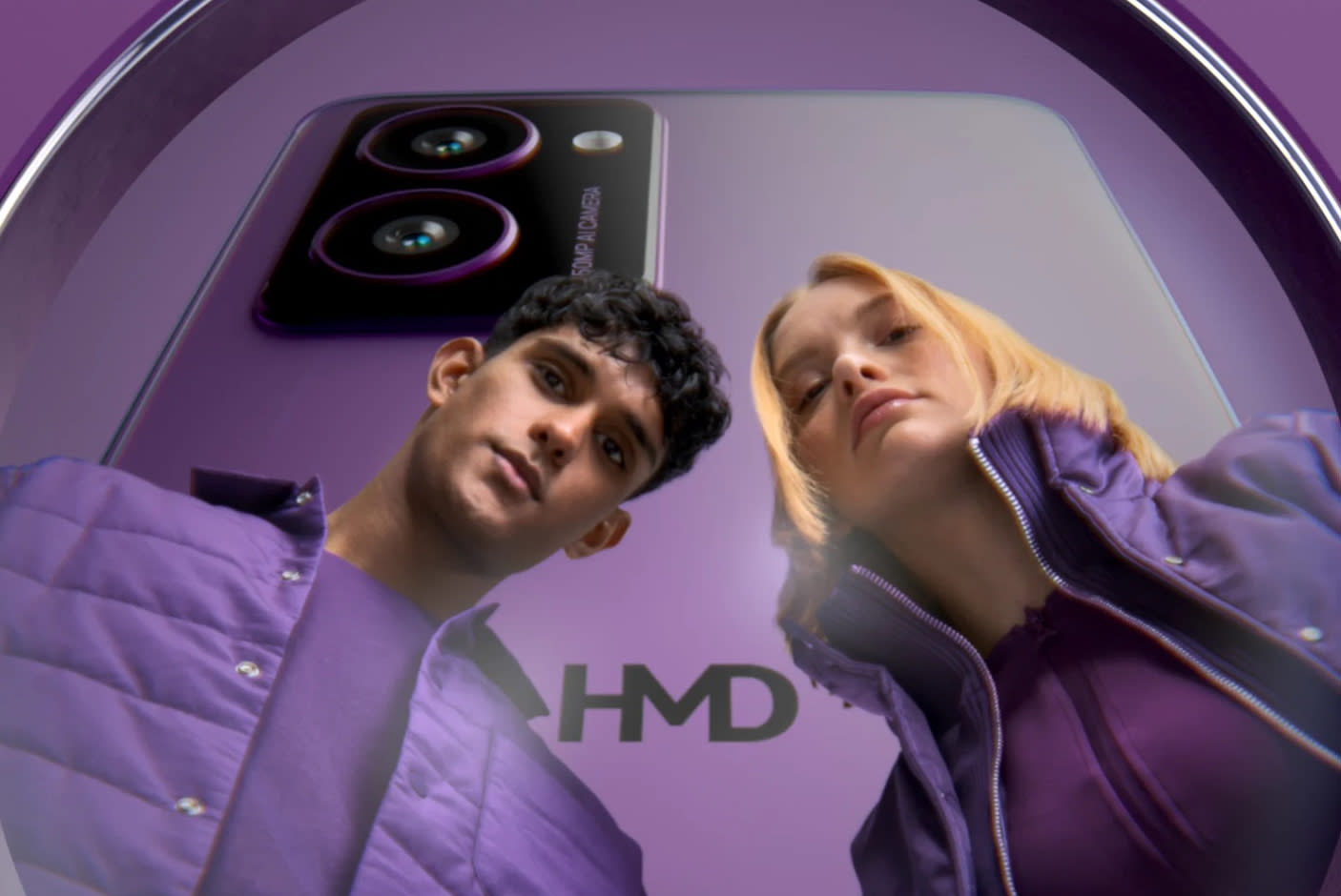 4532139-Tile-1-Head-Turning-Design