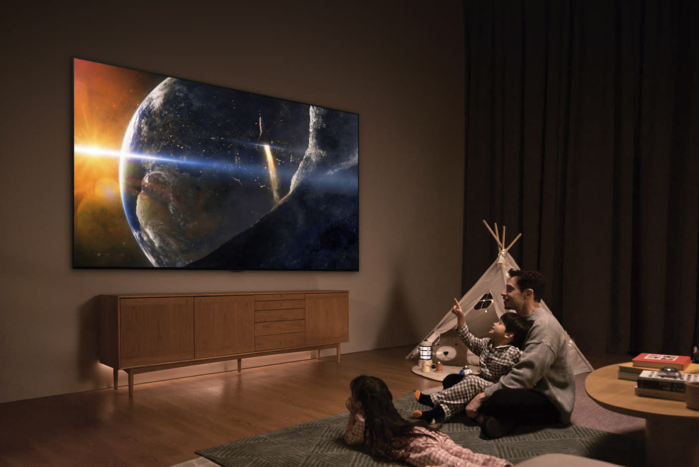 4534182-Tile-8-HDR10-Pro