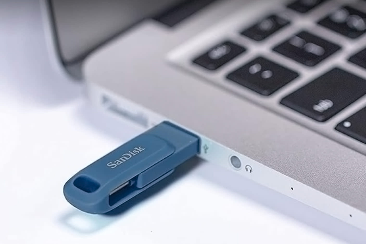 4567641-Tile-2-SanDisk-Ultra-Dual-Drive-Go