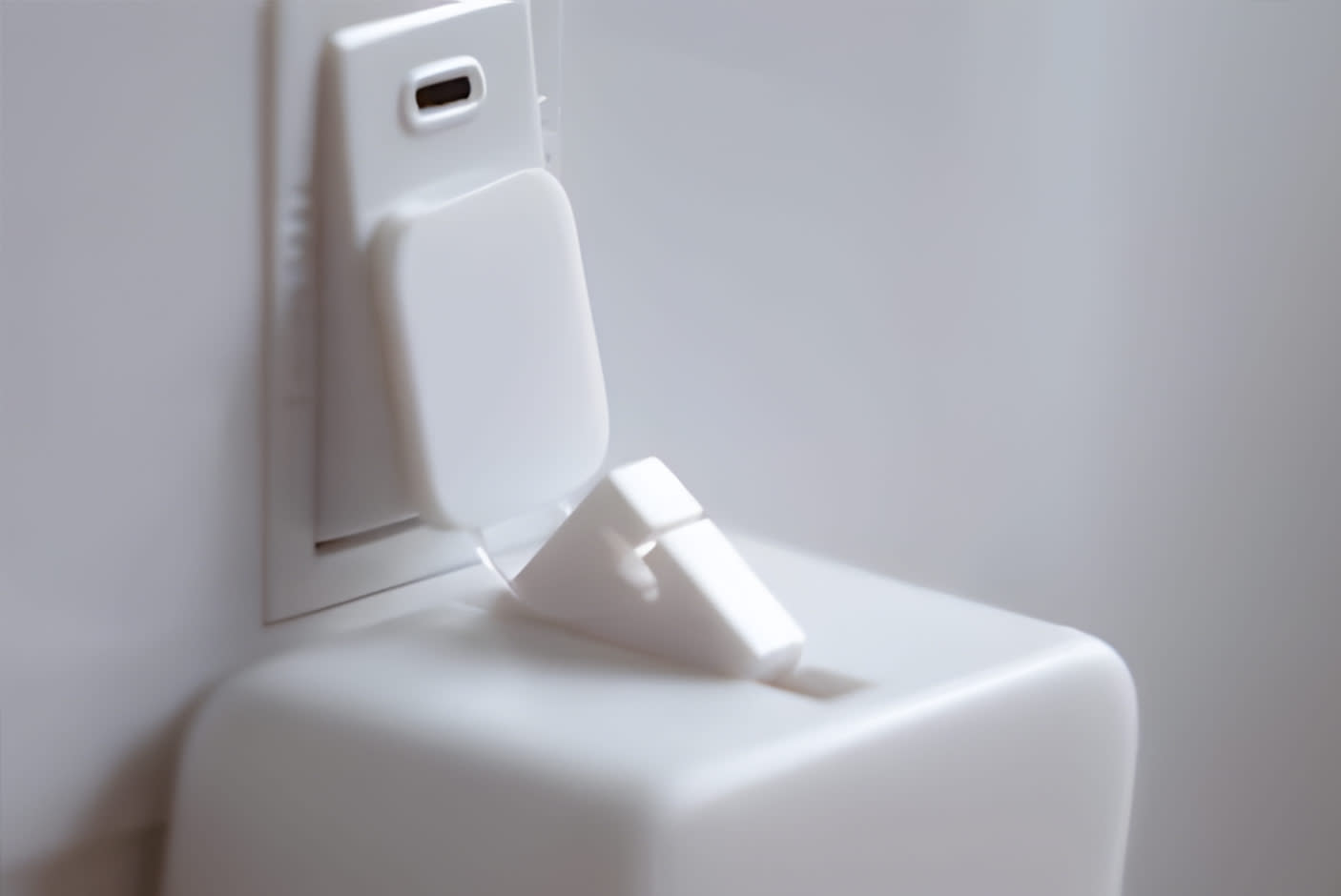 4572637-Tile-3-smarbot-switch-smart