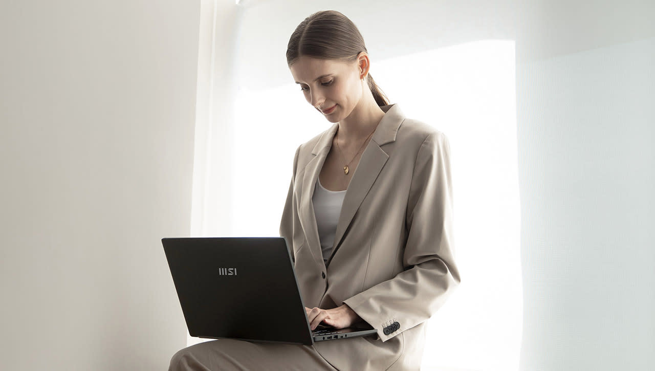 4408152-Tile-5-Ultra-Thin-And-Light