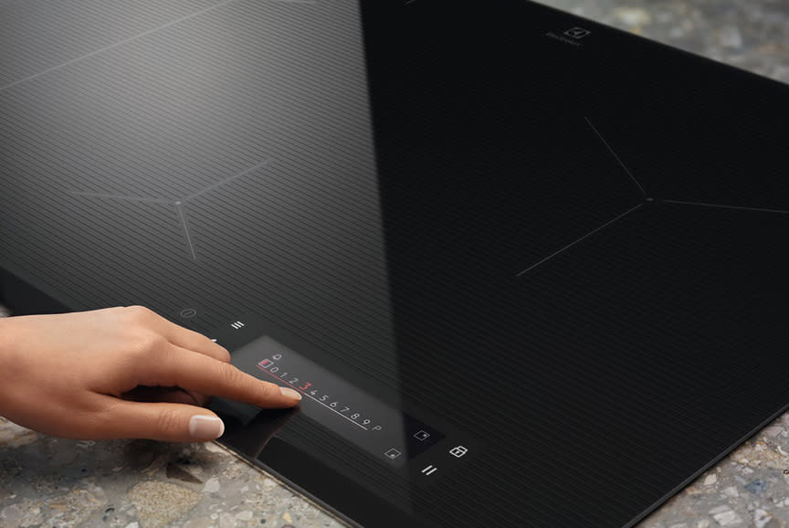 4584945_TILE2_0f1012