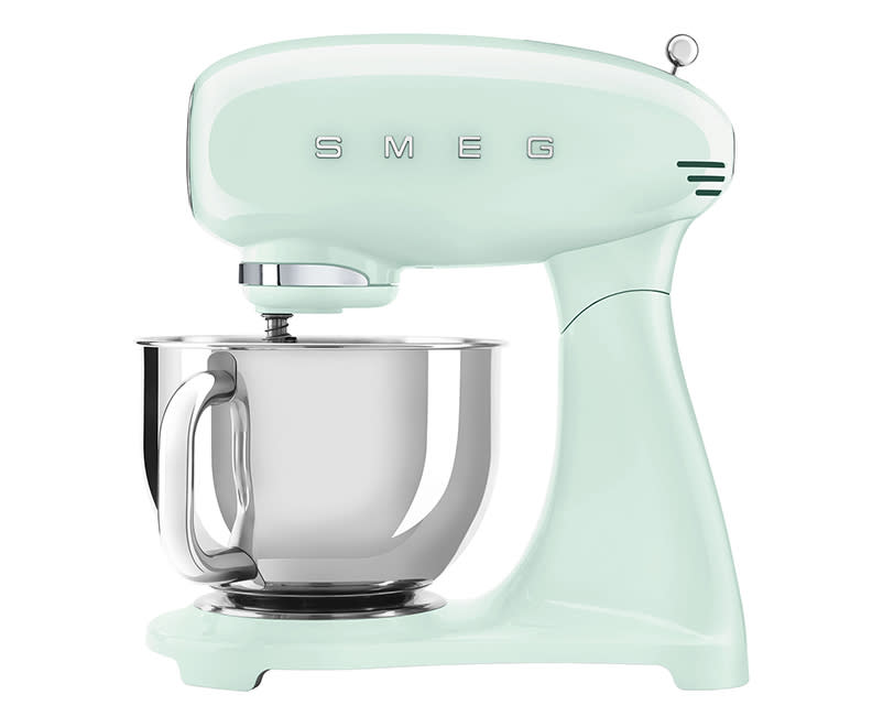 Smeg Κουζινομηχανή SMF03PGEU