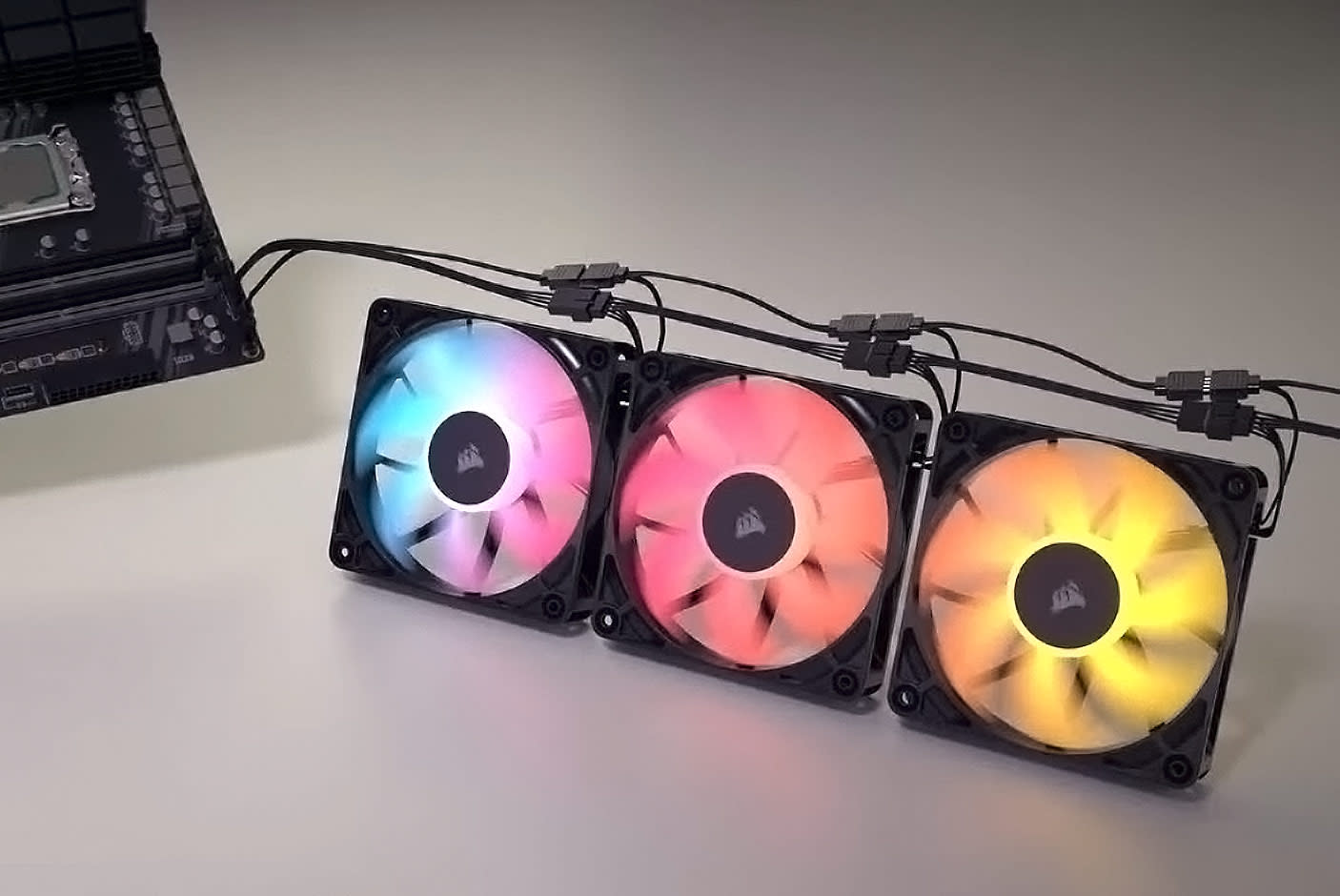 4609018-Tile-2-Corsair-RS120-Cooler