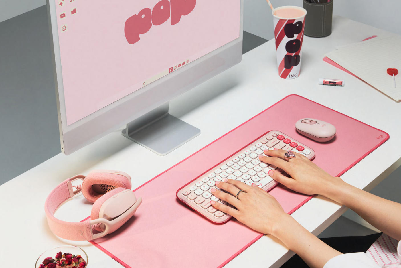 4616197-Tile-1-Pop-Icon-style