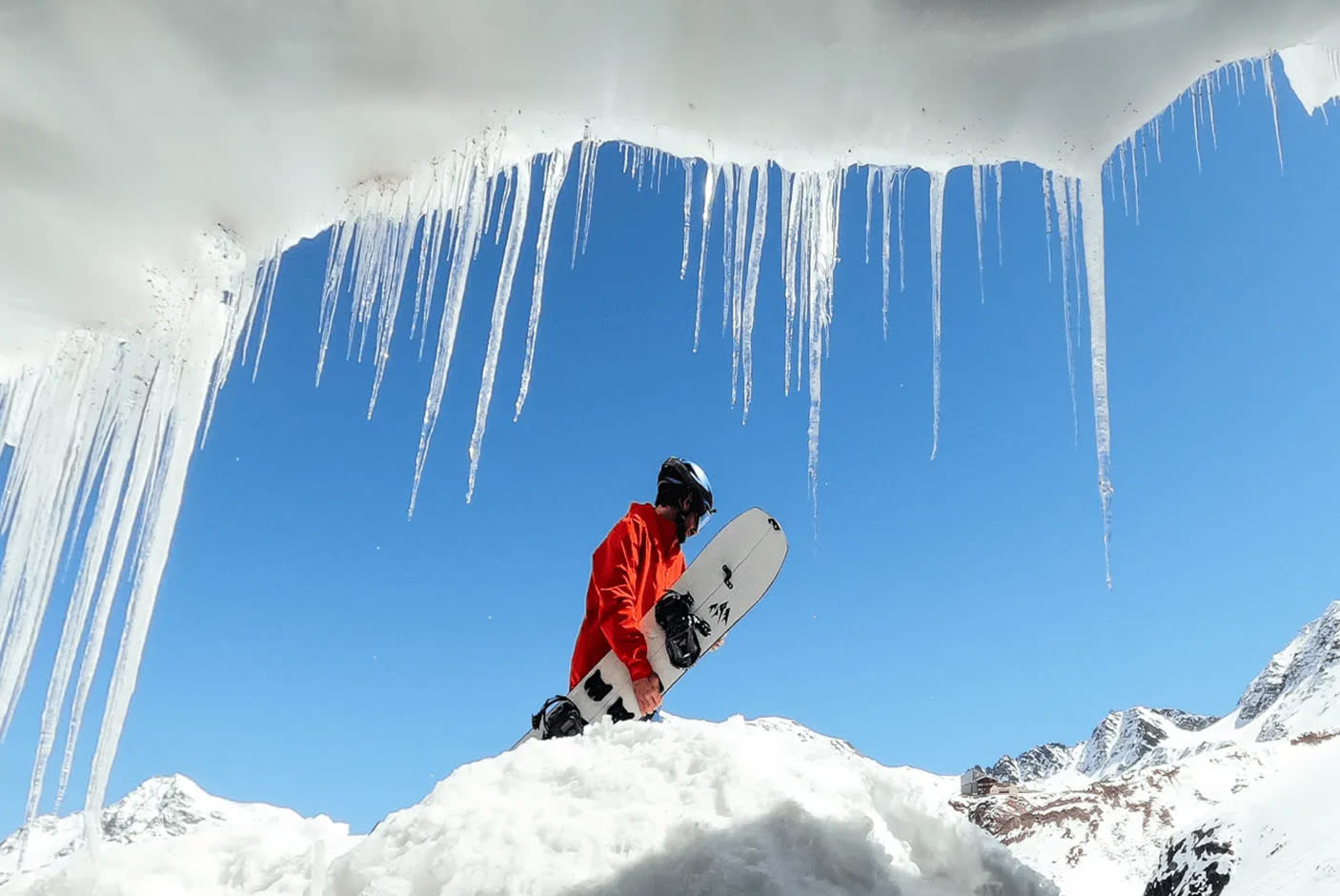 4617975-Tile-1-GoPro-Dual-Charger-Dual-Enduro