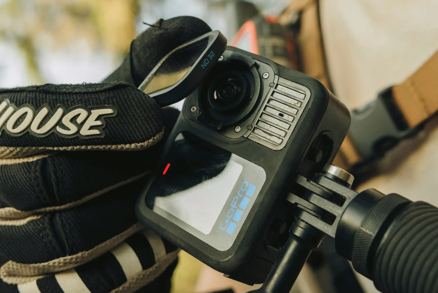 4618637-Tile-3-Auto-Cinematic-Mode