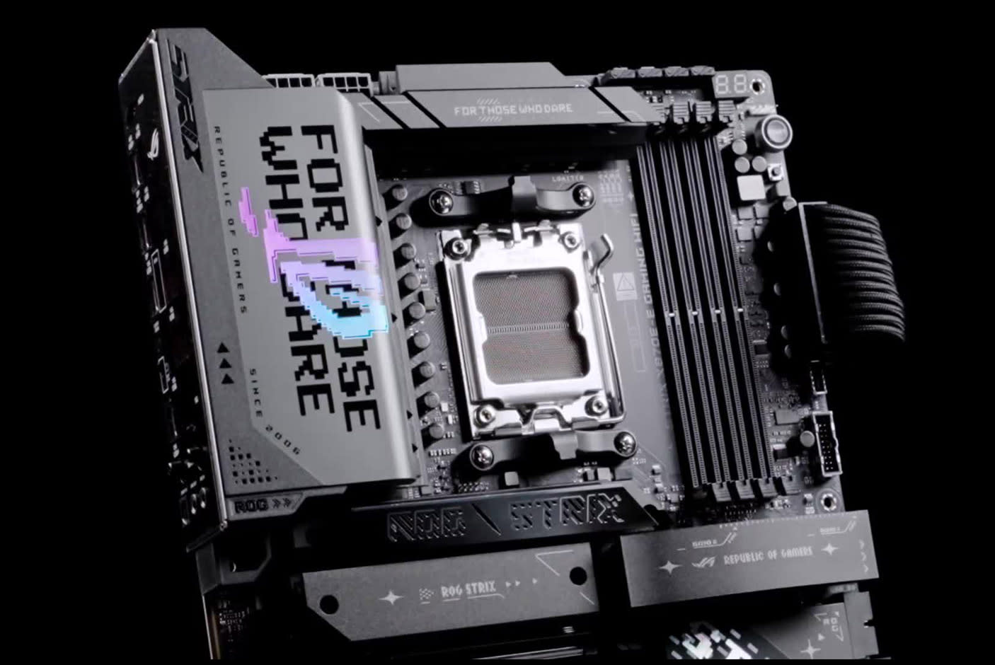 4622790-Tile-9-ASUS-Aura-Sync