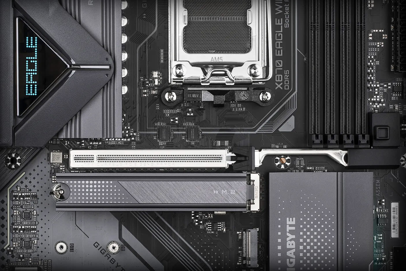 4627016-Tile-4-Gigabyte-X870-Eagle-WiFi7