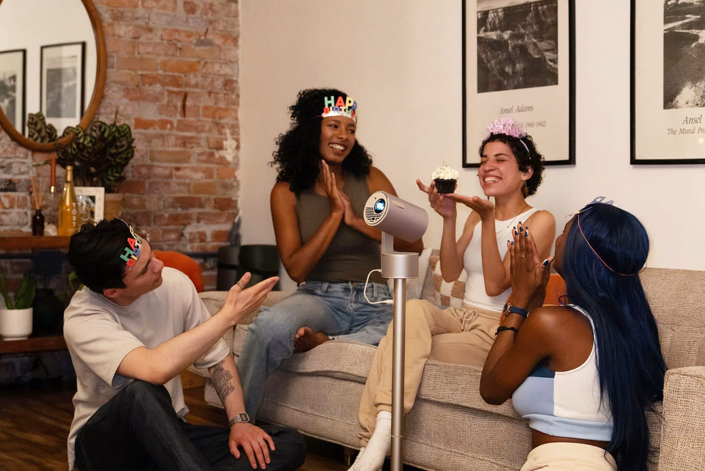 4633911-Tile-7-Harman-Kardon-Speakers