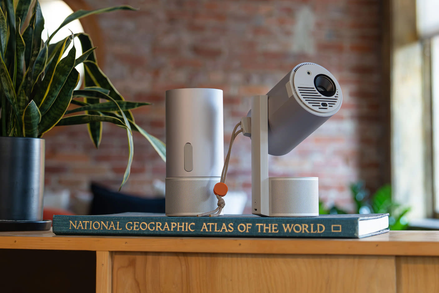 4633911-Tile-9-XGIMI-Wall