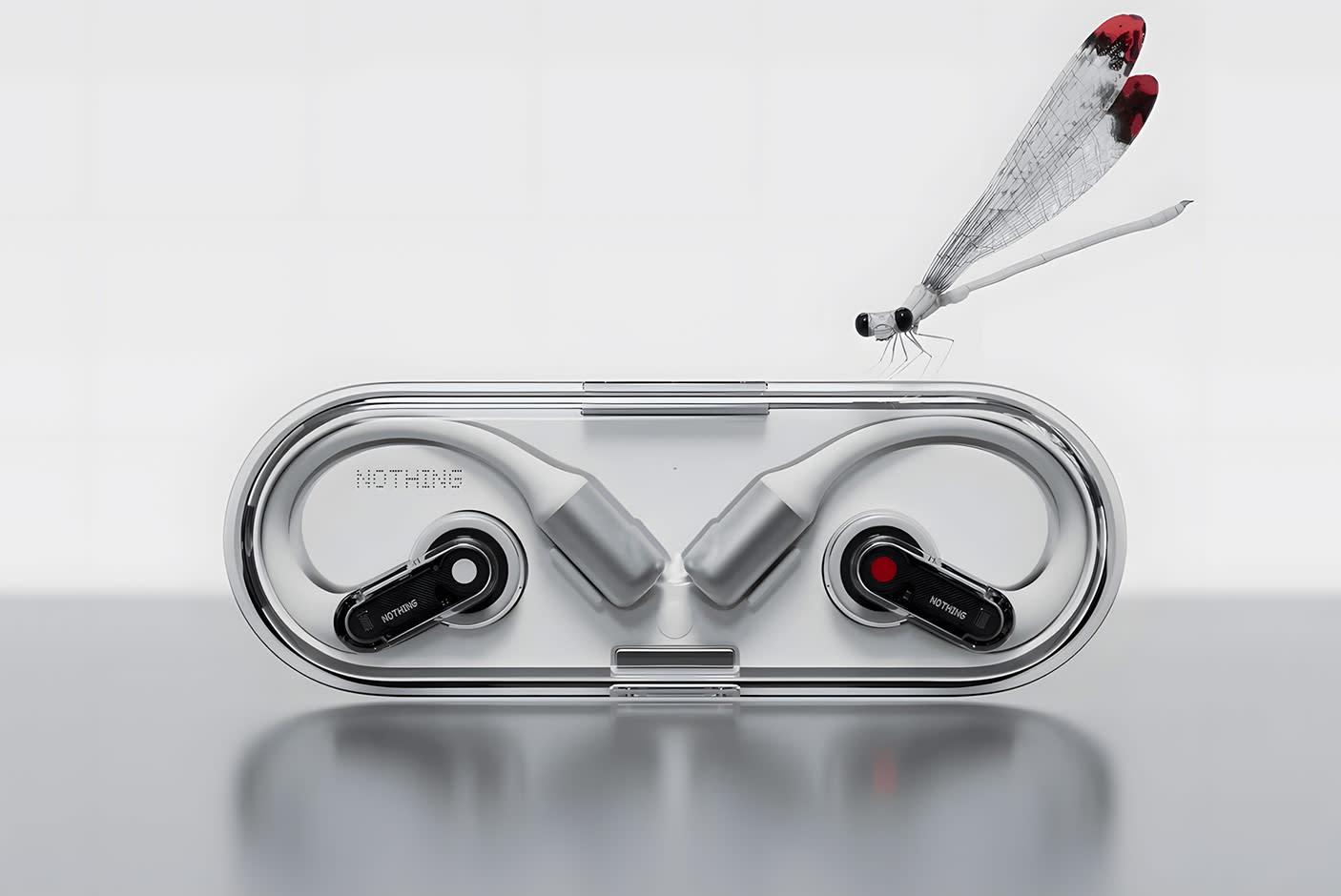 4634845-Tile-4-Nothing-Ear-open-size