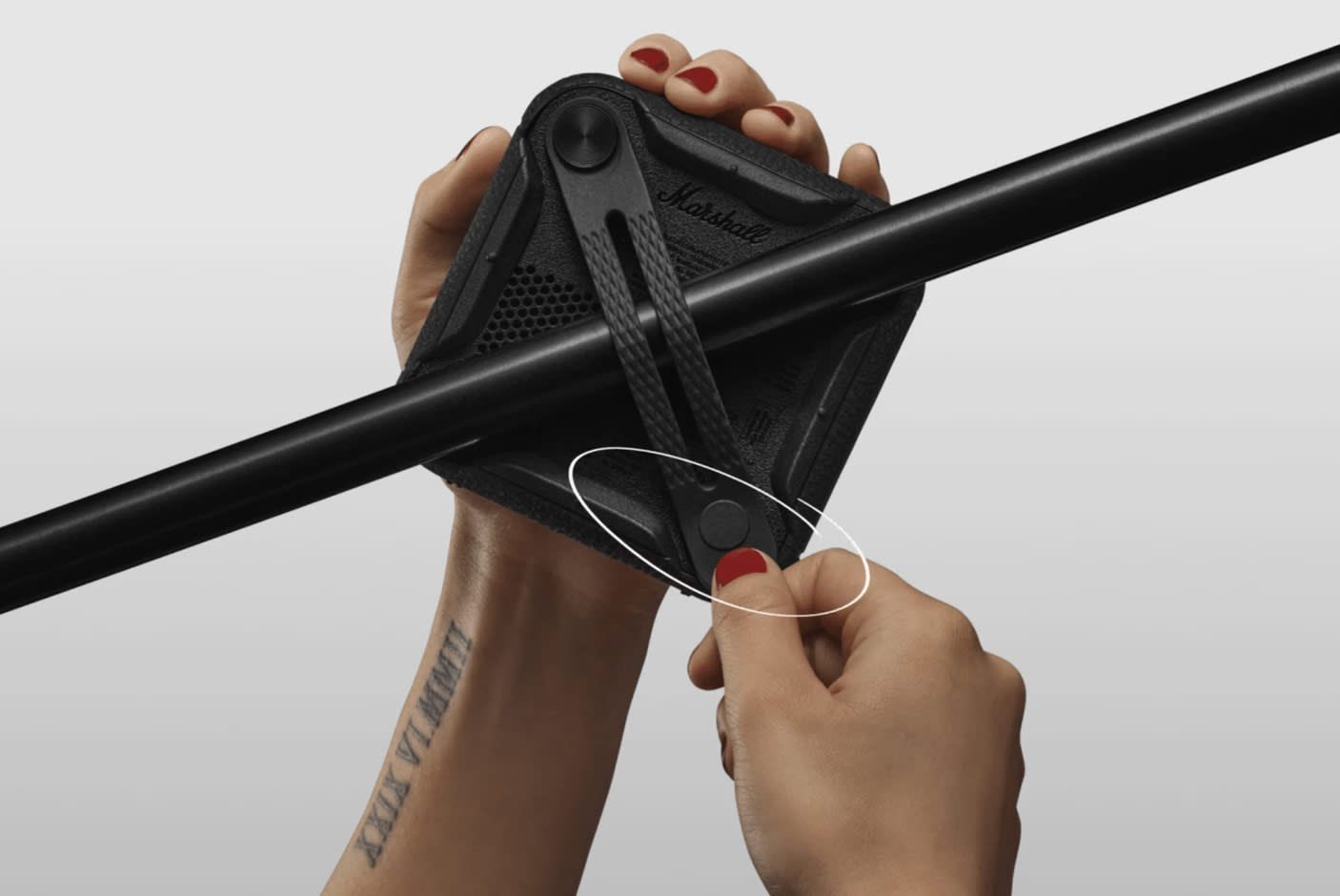 4636864-Tile-4-Fastening-Strap