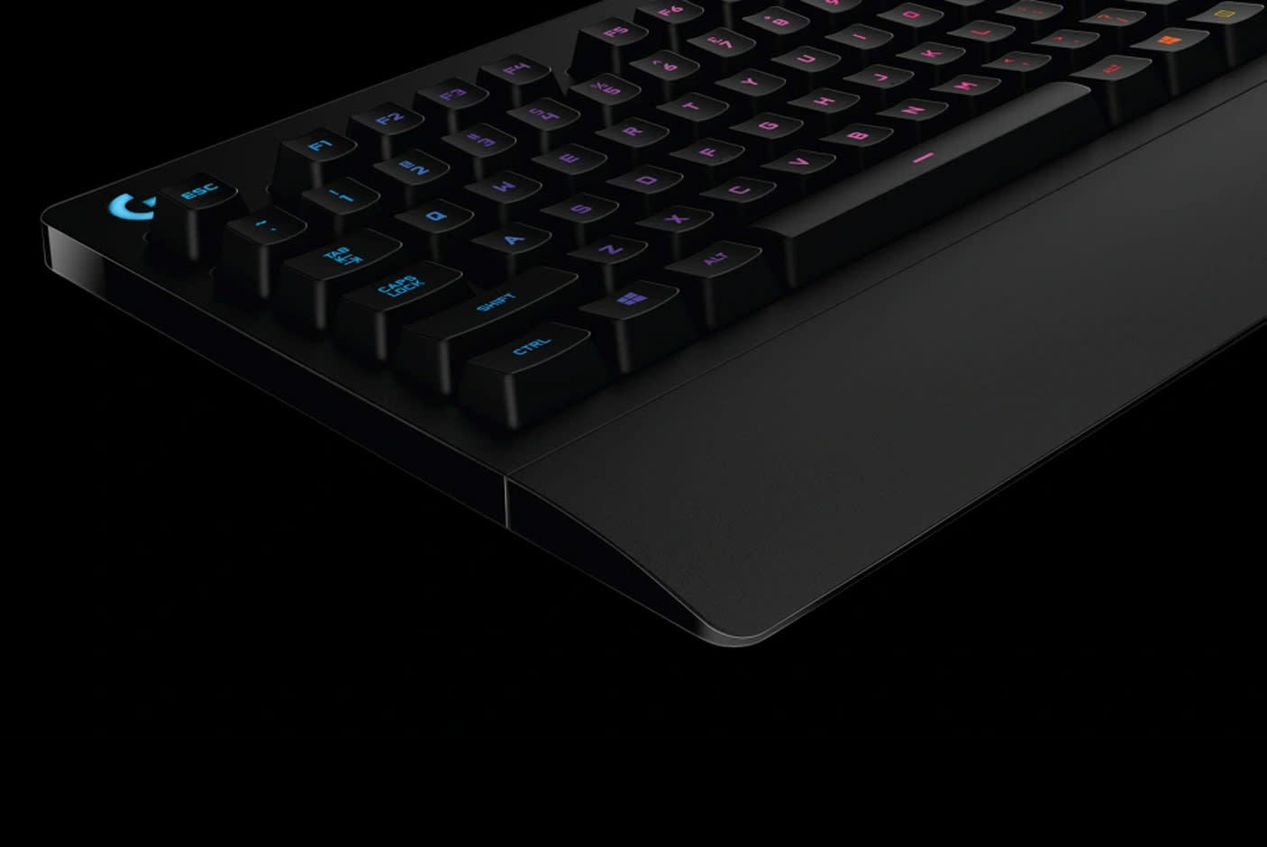 2705079-Tile-4-logitech-G213-comfort