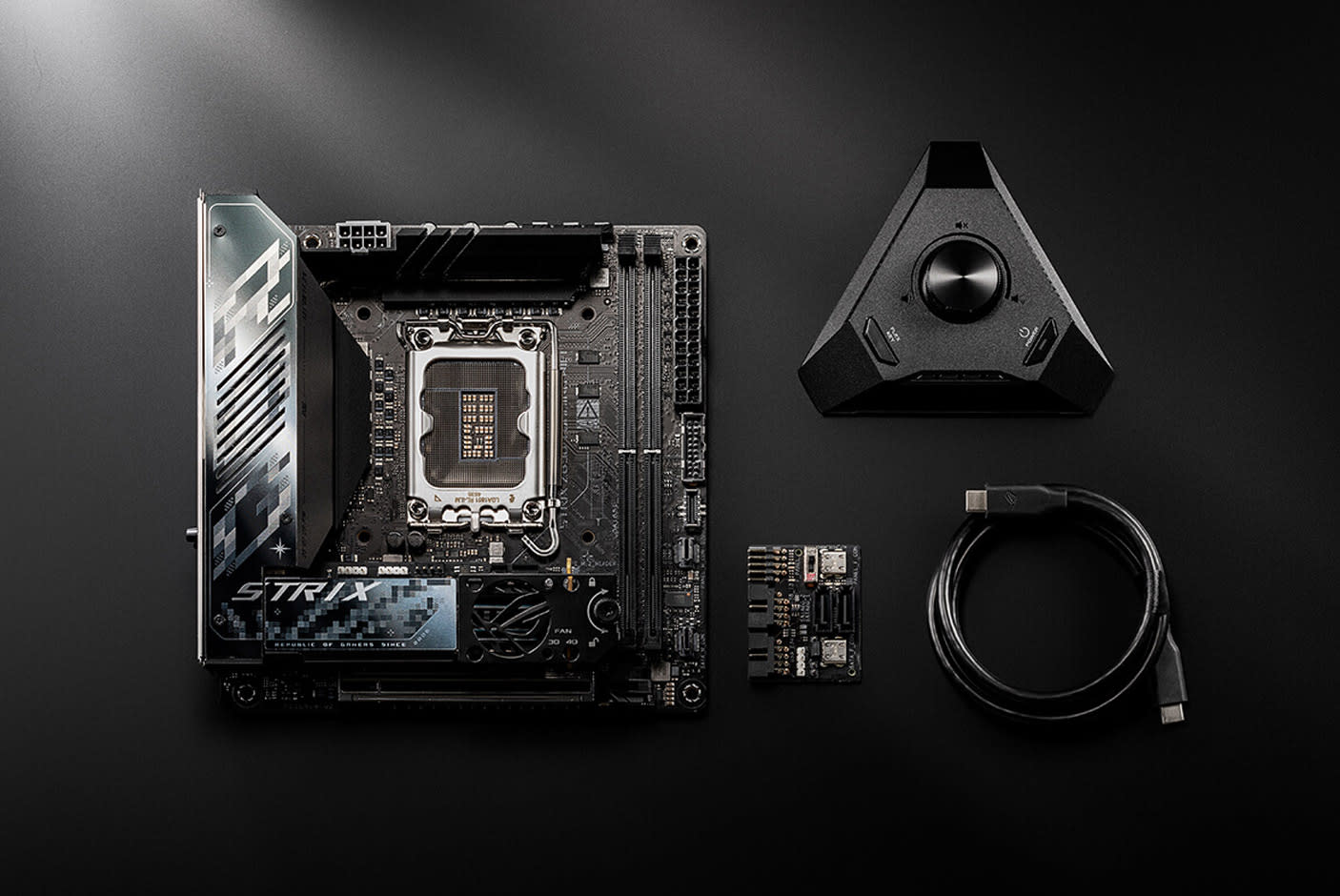 4649214-Tile-8-ROG-Strix-Hive-II