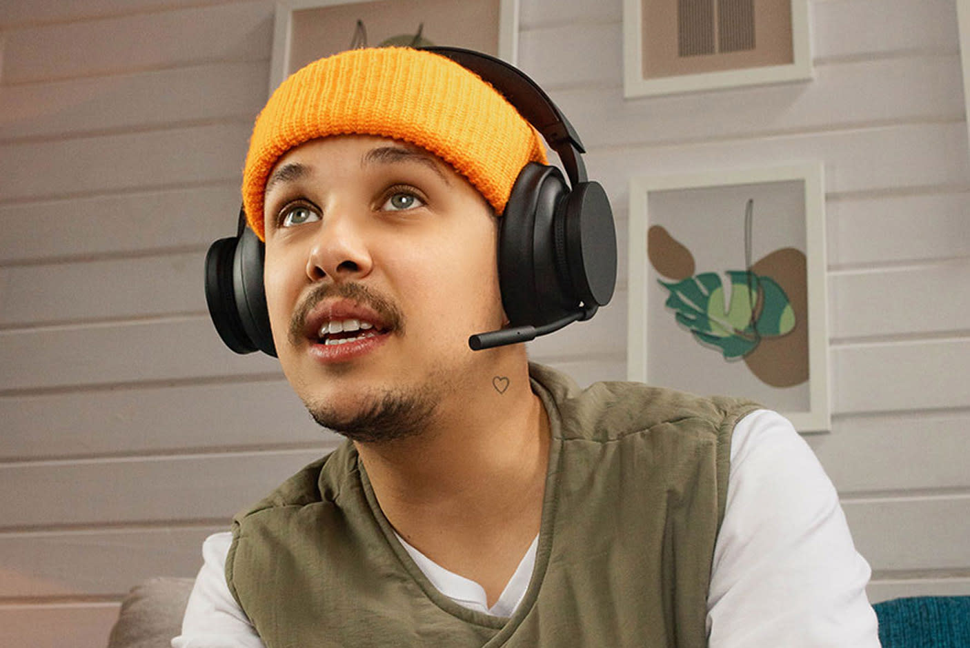 4661141-Tile-3-Crystal-Clear-Chat