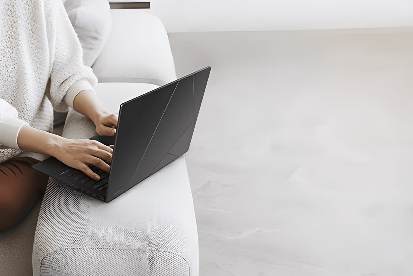 4661532-Tile-1-Asus-Zenbook-UM3406KA-AI