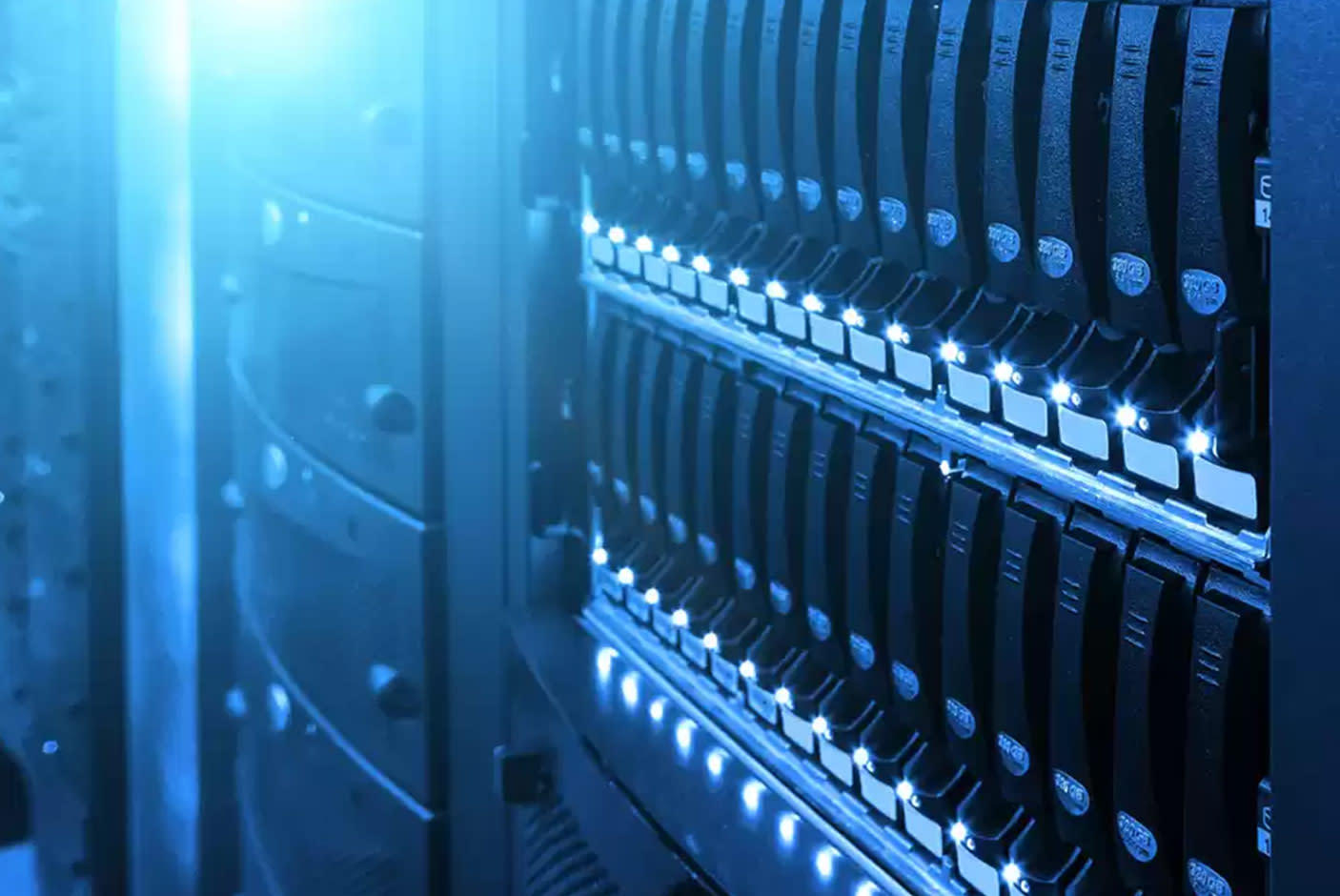 3735257-Tile-4-WD-Gold