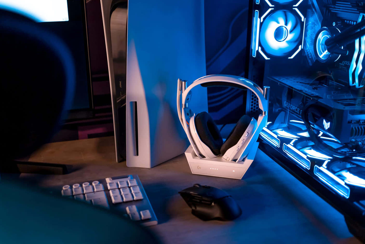 4678583-Tile-6-G-Hub-G-App