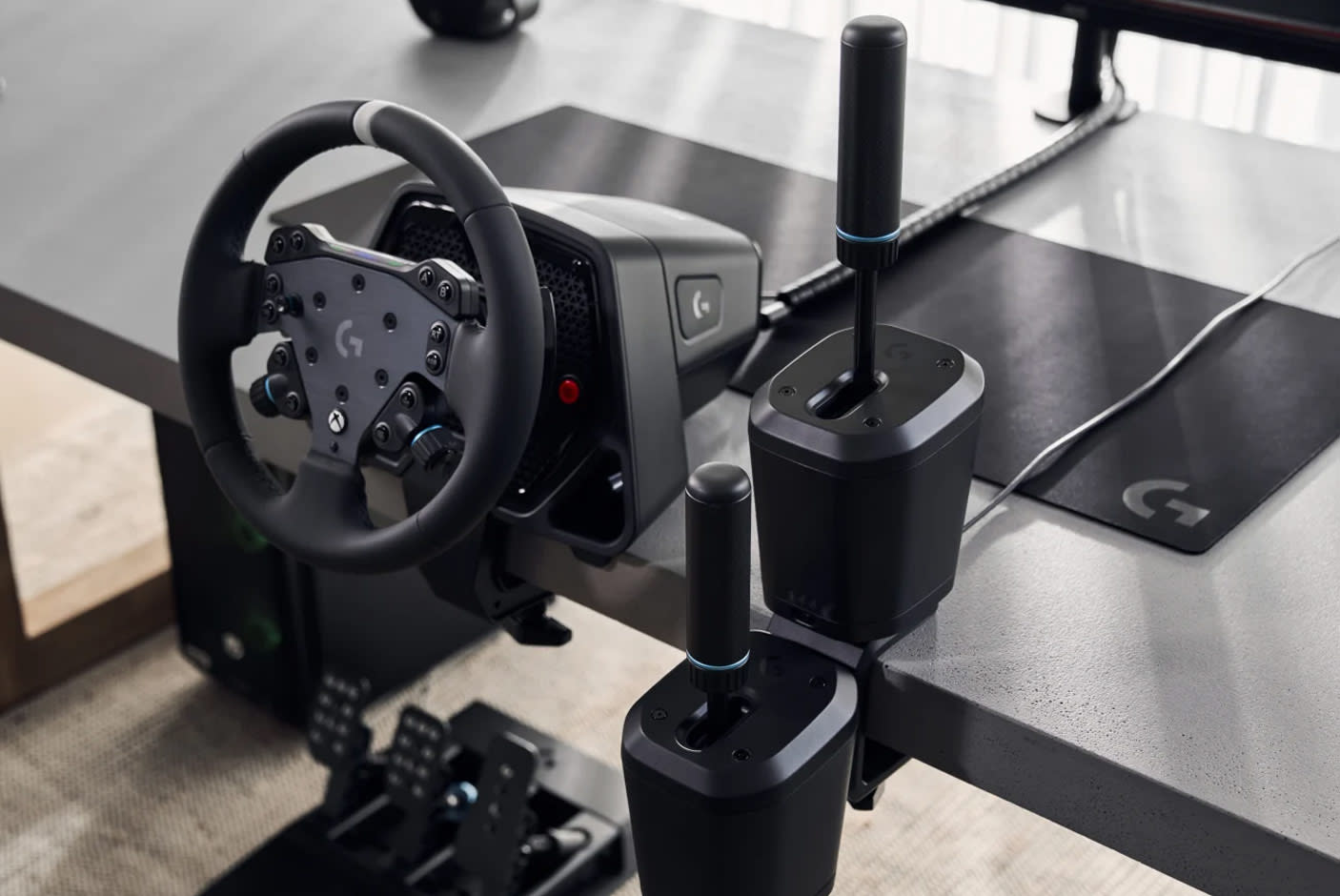 4678591-Tile-6-Table-Clamp