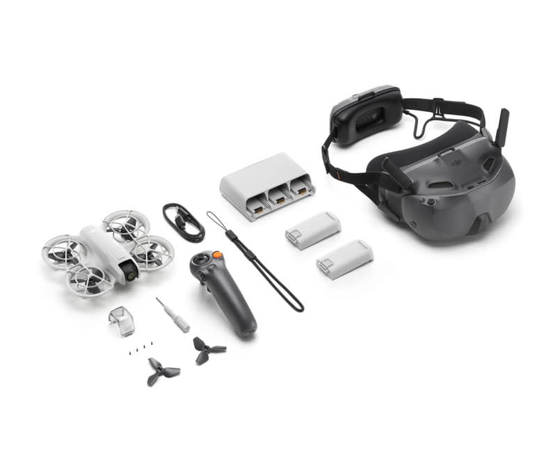 DJI Neo Motion Fly More Combo