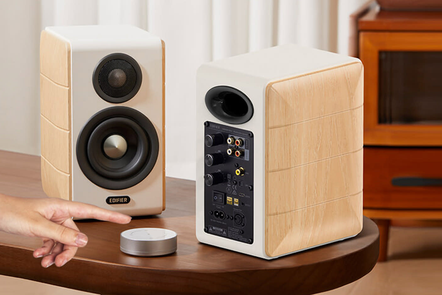 4682939-Tile-6-User-Friendly-Controls