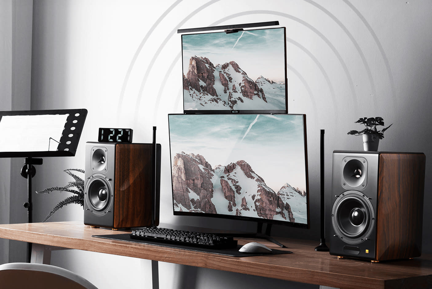 4682963-Tile-4-Wirelessly-Connected-Speakers