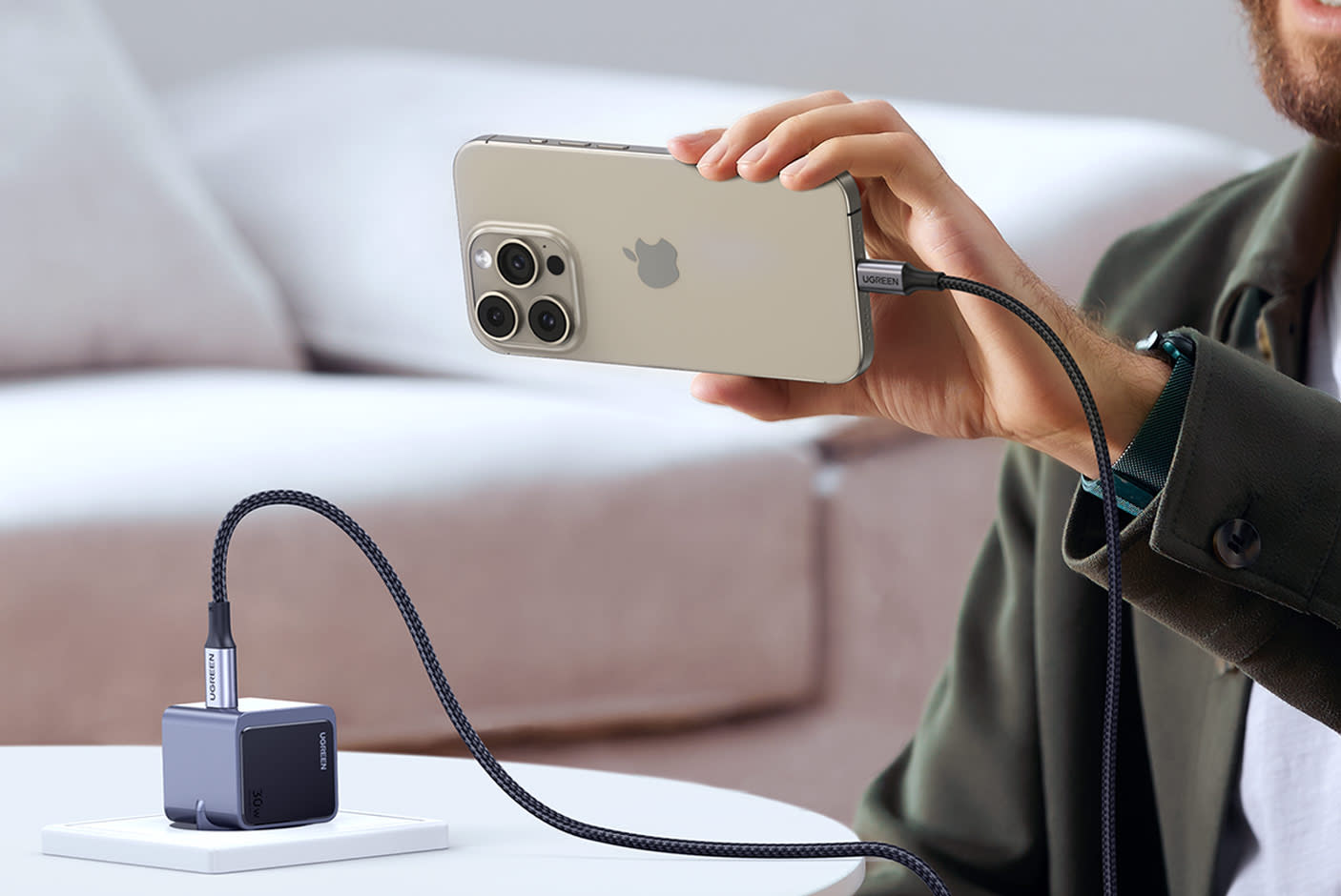 4683889-Tile-3-iPhone15-FC