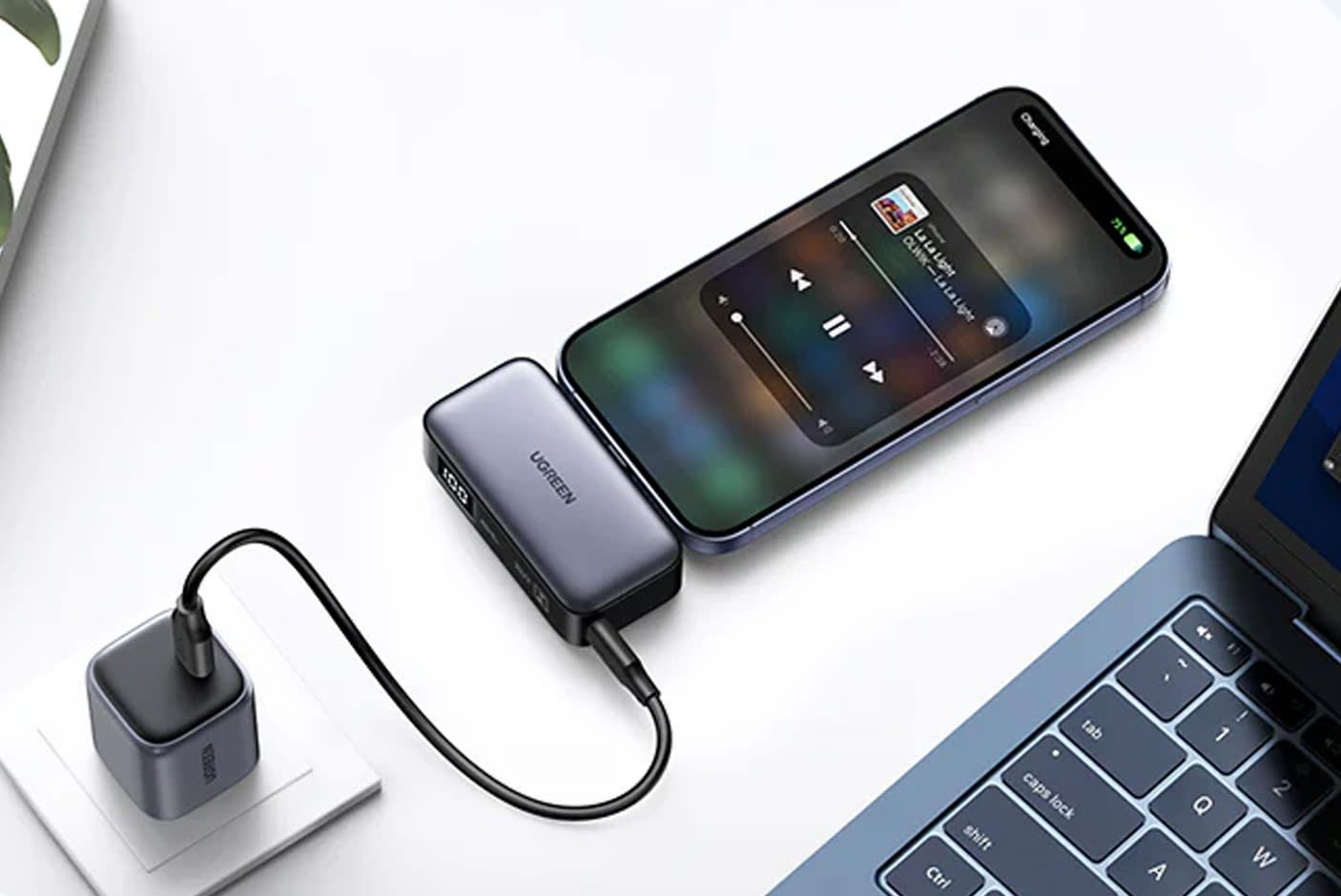 4683897-Tile-4-Powerbank-While-Charging