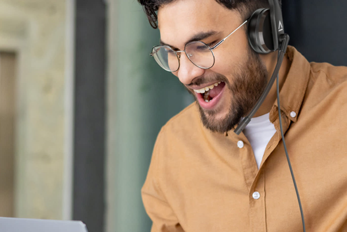 4691520-Tile-1-Be-Heard-Clearly