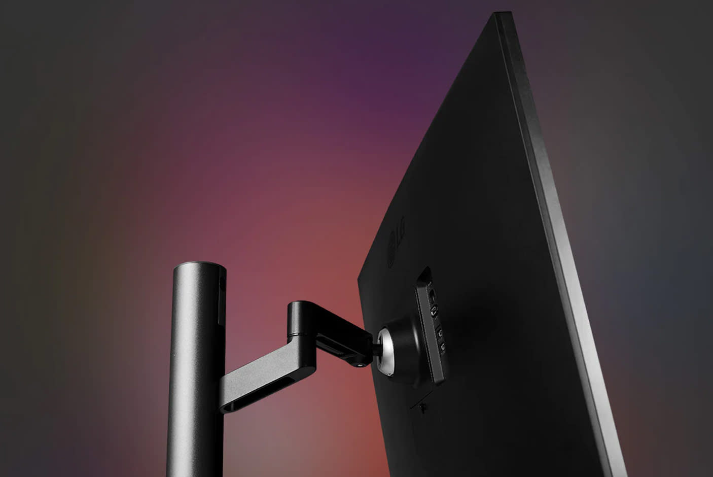 3735990-Tile-2-LG-27UN880-ergo-eyes