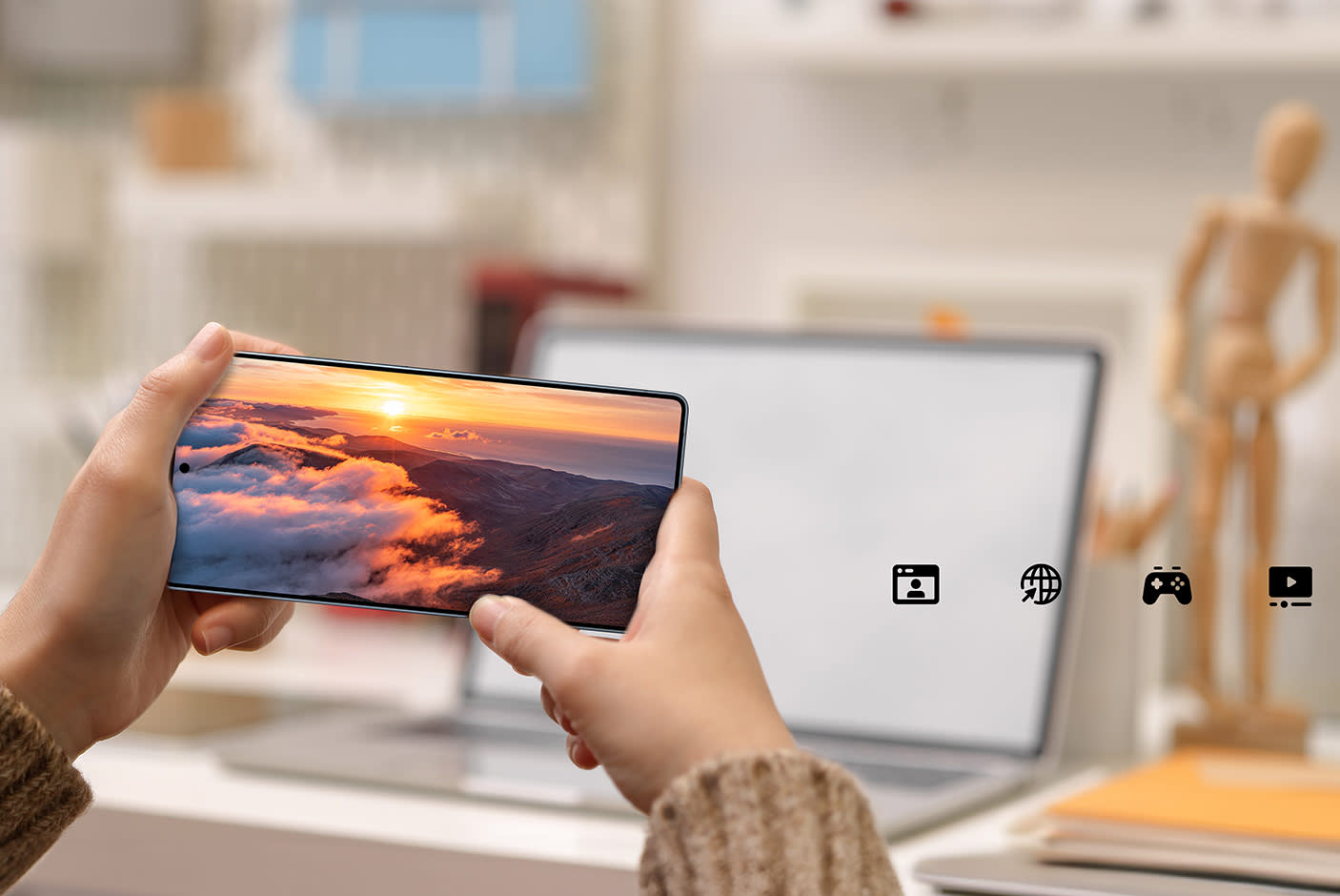 4697243-Tile-3-Samsung-Galaxy-S25