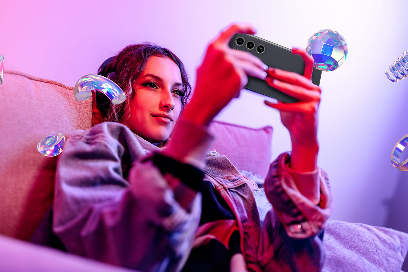 4697413-Tile-3-Samsung-Galaxy-S25-Plus