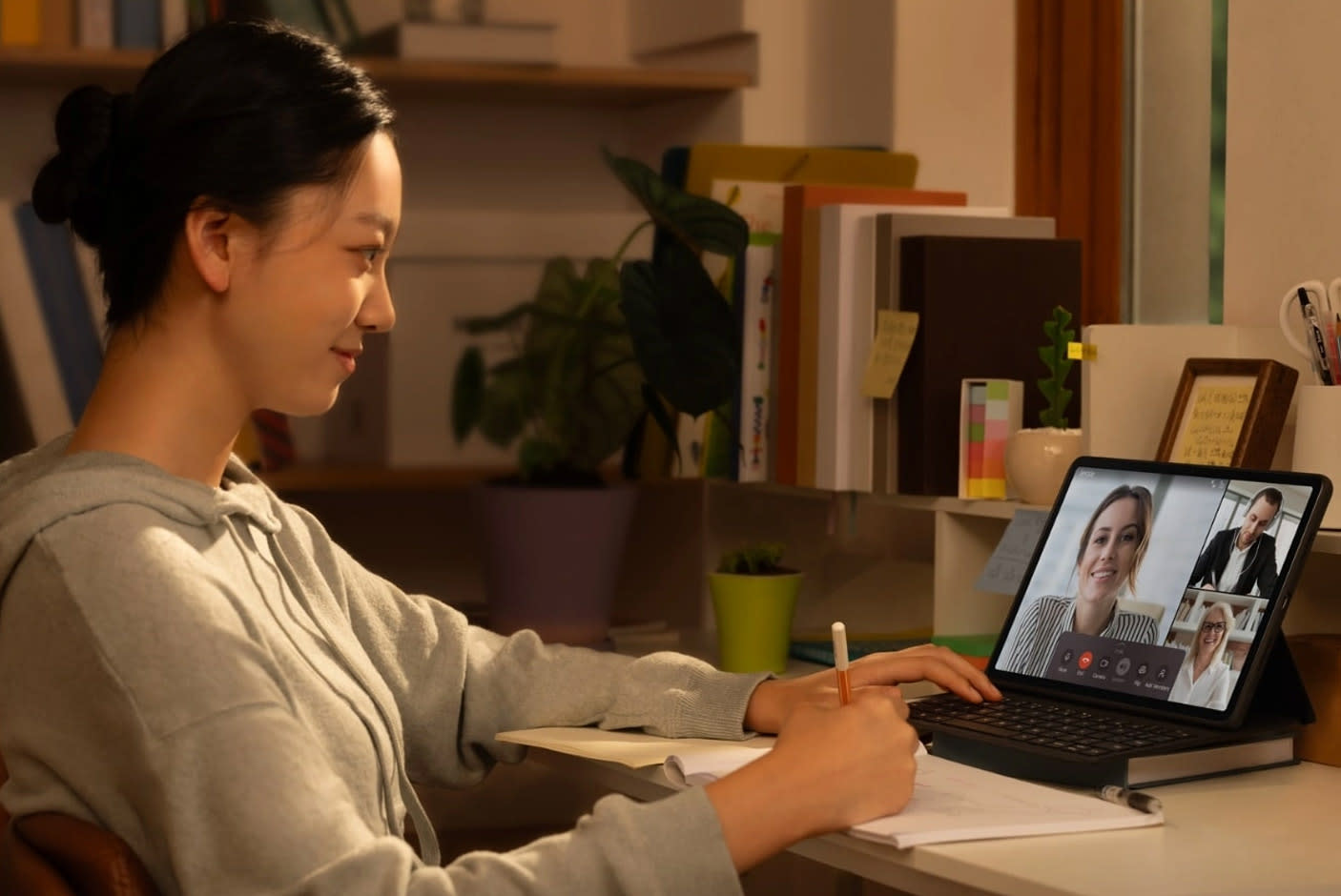 4701976-Tile-6-FollowCam