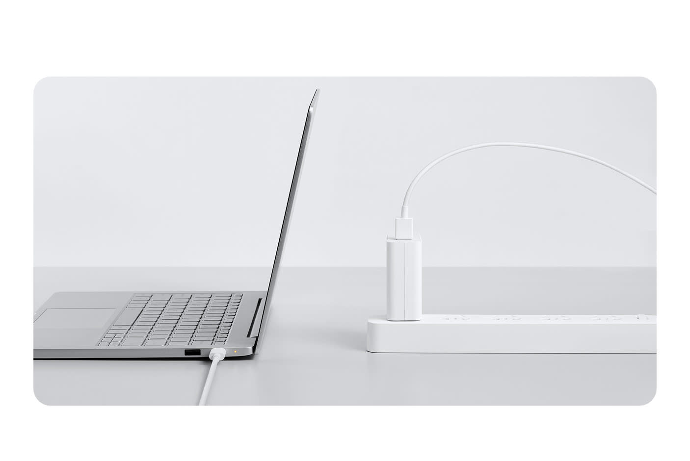 4064224-Tile-1-Xiaomi-charging-combo-fire